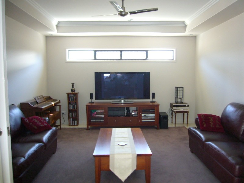 9 Fulmar Crescent, Bribie Island QLD 4507