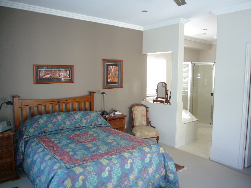 9 Fulmar Crescent, Bribie Island QLD 4507