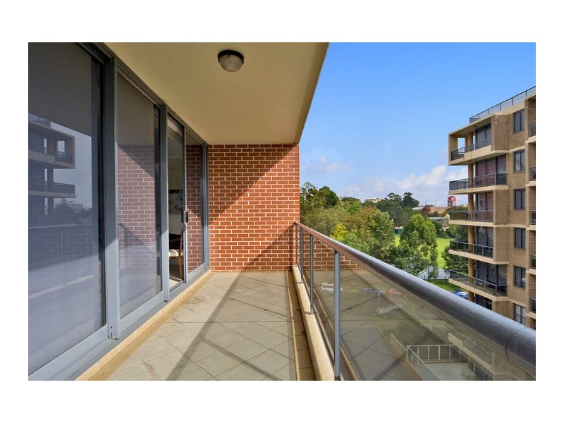 210/19-25 Leonard Street, Waitara NSW 2077