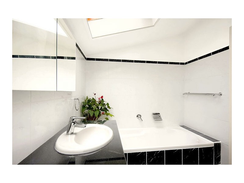 27 Grey Gum Rd, Mount Colah NSW 2079