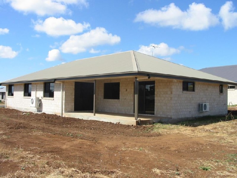 4 Mamalis Street, Gracemere QLD 4702