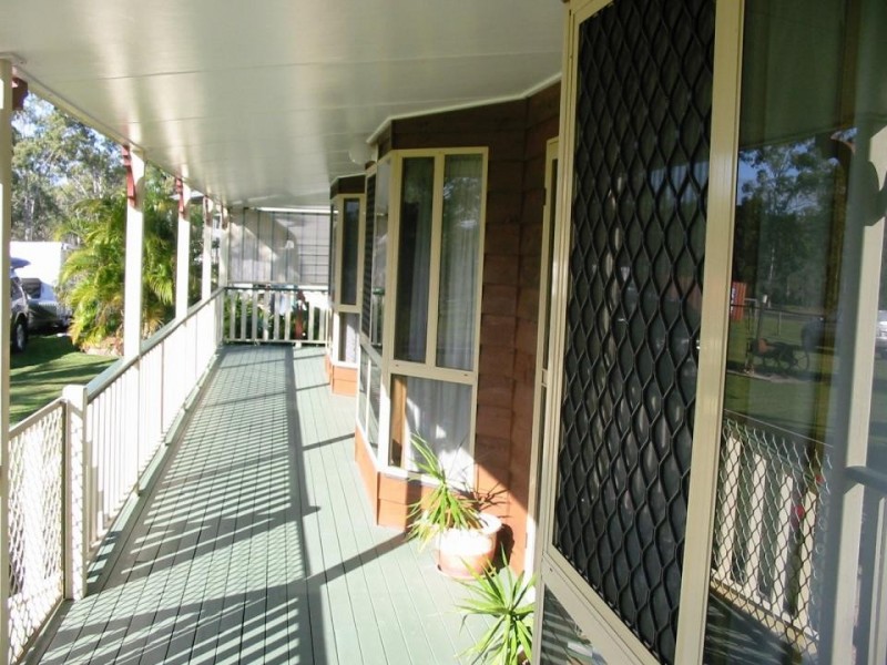 Foreshores QLD 4678
