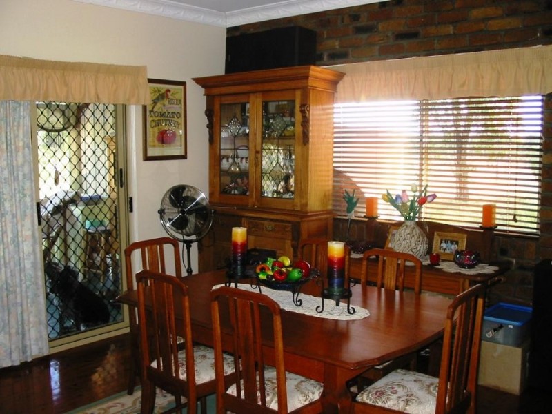 Foreshores QLD 4678