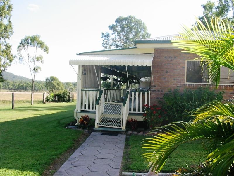 Foreshores QLD 4678