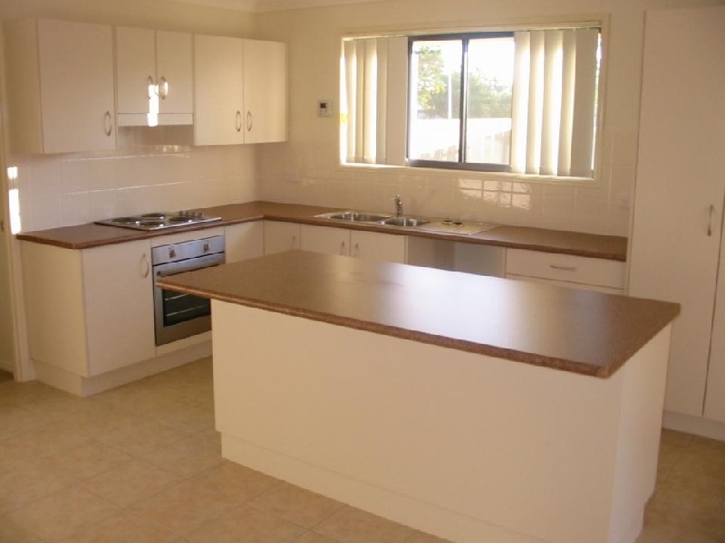 5 Broadhurst Drive, Gracemere QLD 4702