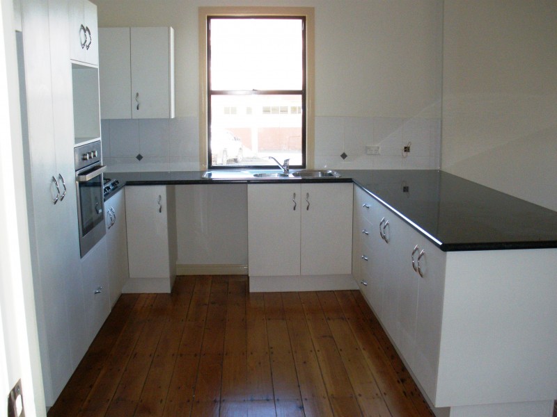 128 Stanley Street, Rockhampton QLD 4700