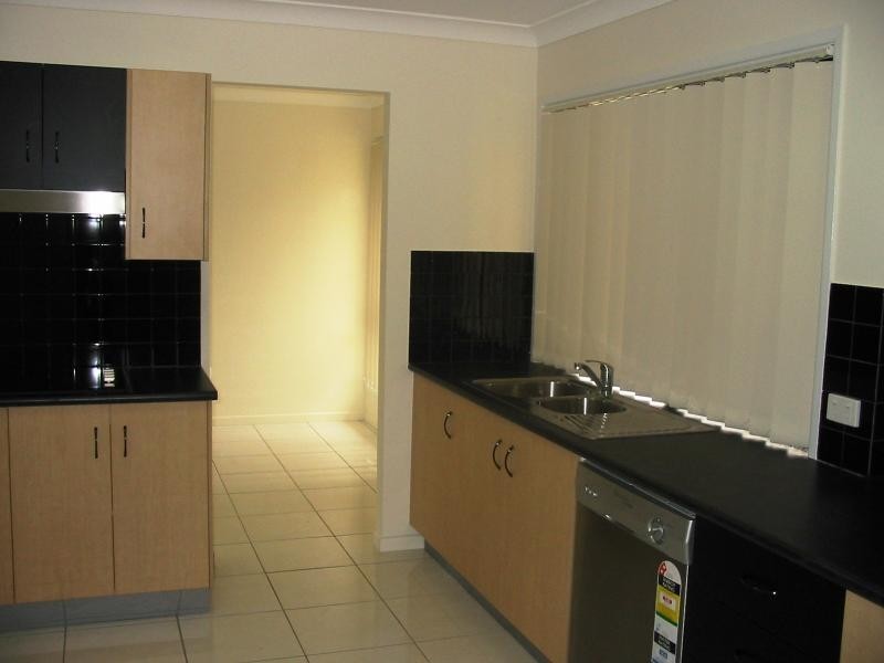 1 Bryce Court, Gracemere QLD 4702