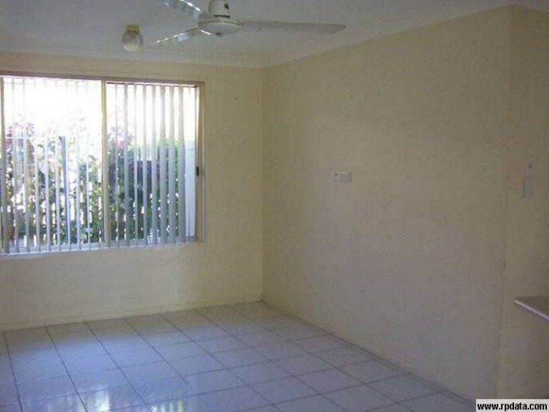 17 DUNNETT, Gracemere QLD 4702