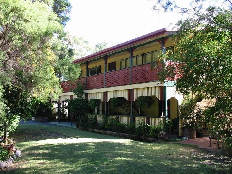 71 HARNSWORTH RD, Alton Downs QLD 4702