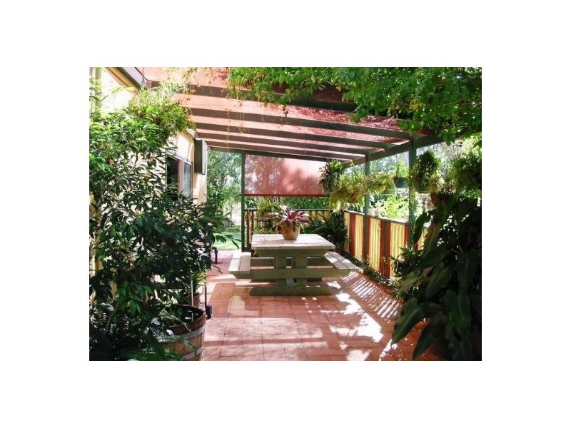 71 HARNSWORTH RD, Alton Downs QLD 4702