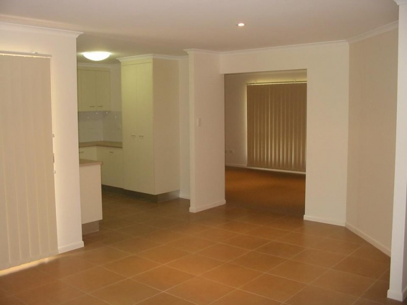 28 Jamie Crescent, Gracemere QLD 4702