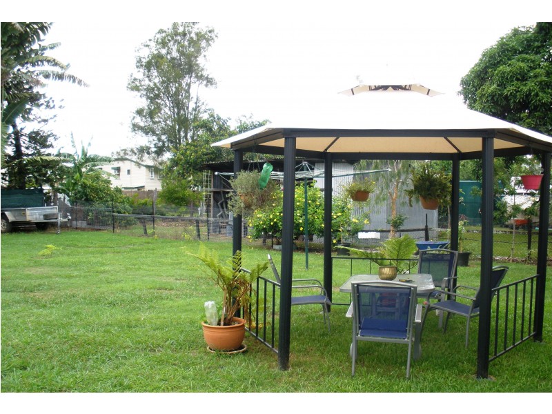 10 Tomkins St, Berserker QLD 4701