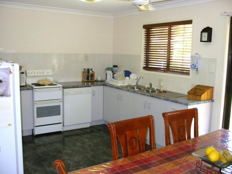 61 Old Capricorn Highway, Gracemere QLD 4702