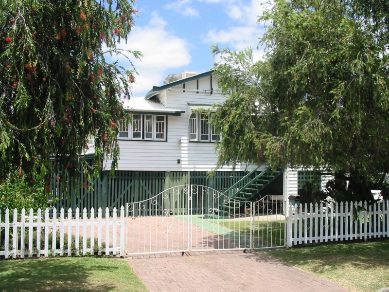Park Avenue QLD 4701