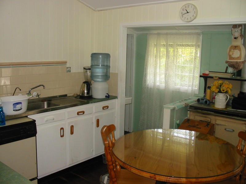 Park Avenue QLD 4701