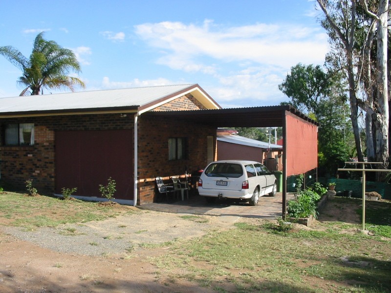 9 Joyce Street, Walterhall QLD 4714