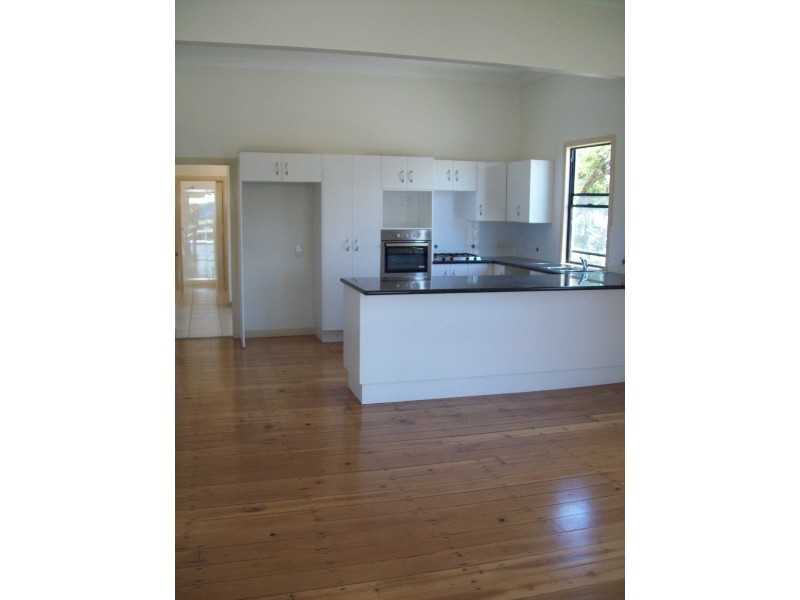 128 Stanley, Allenstown QLD 4700