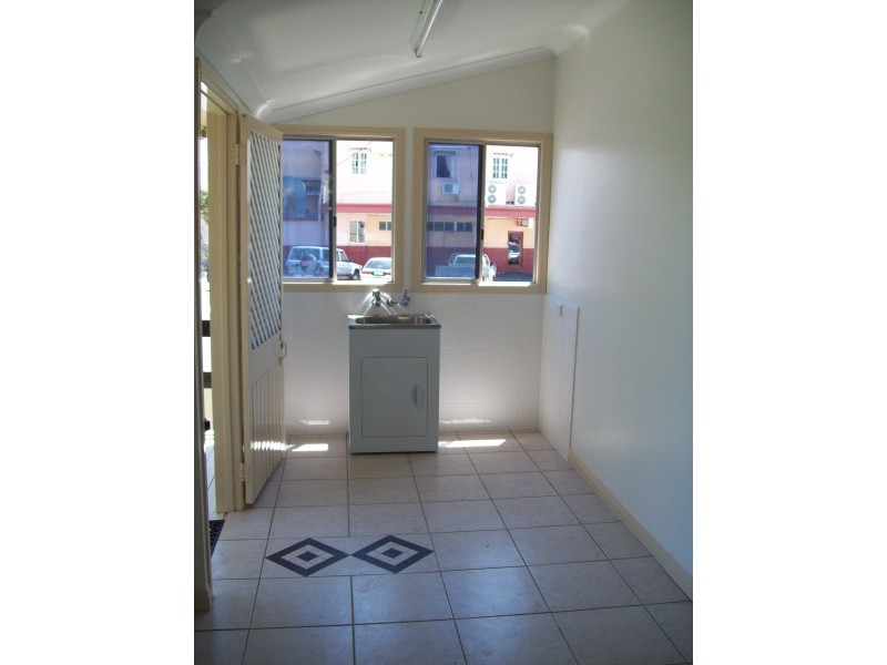 128 Stanley, Allenstown QLD 4700