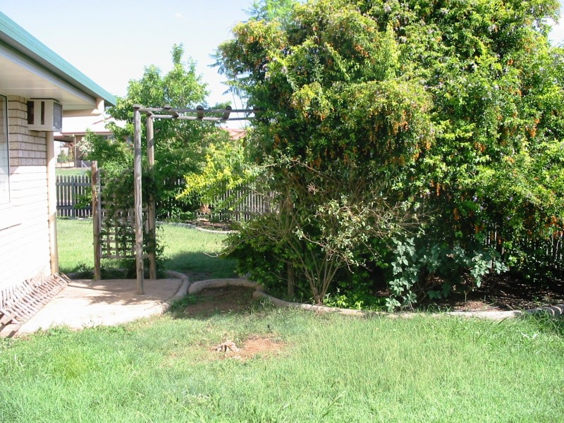 1 Ash Court, Gracemere QLD 4702