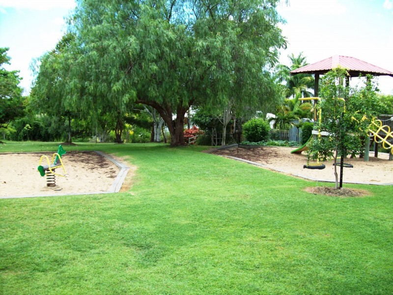 7 Sunset Drive, Gracemere QLD 4702