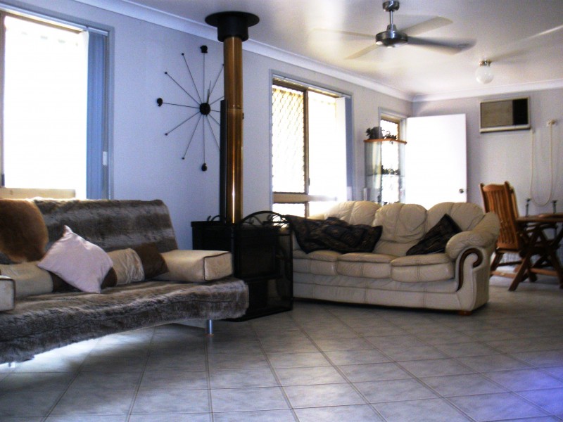 25 Buxton dr, Gracemere QLD 4702