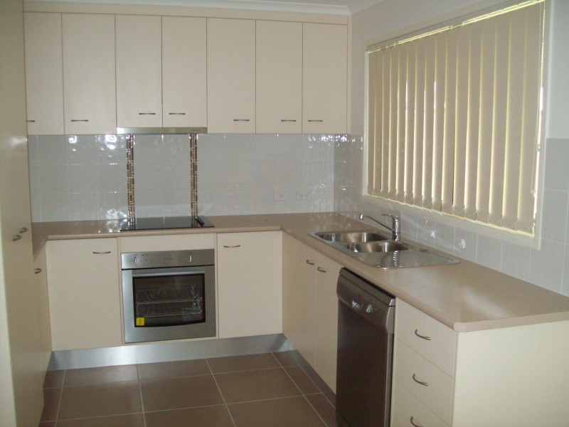 4 Chatterton Boulevard, Gracemere QLD 4702