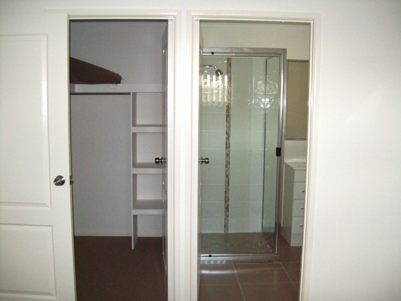 4 Chatterton Boulevard, Gracemere QLD 4702