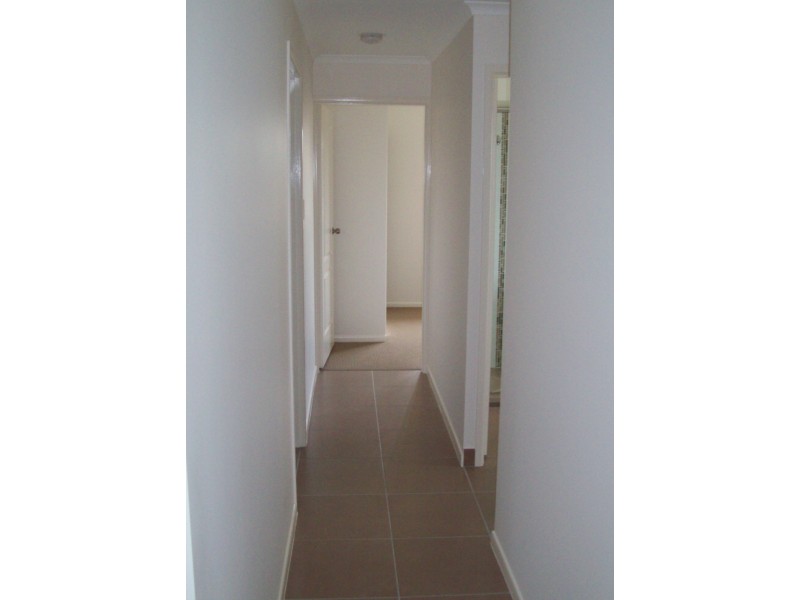 4 Chatterton Boulevard, Gracemere QLD 4702