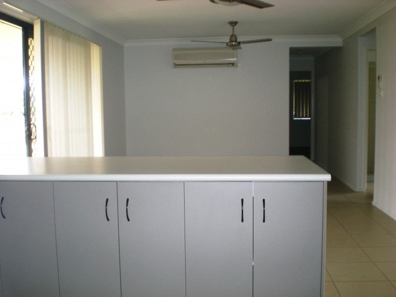 25 Sunrise Crescent, Gracemere QLD 4702