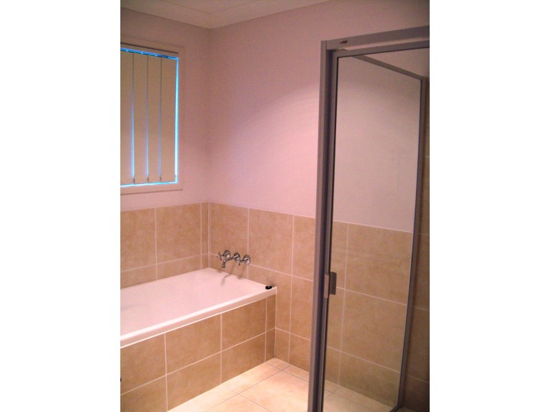 3 Cockatoo Court, Gracemere QLD 4702