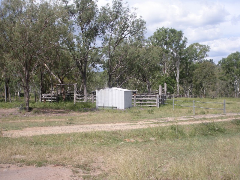 585 OAKEY CREEK RD, Boulder Creek QLD 4714