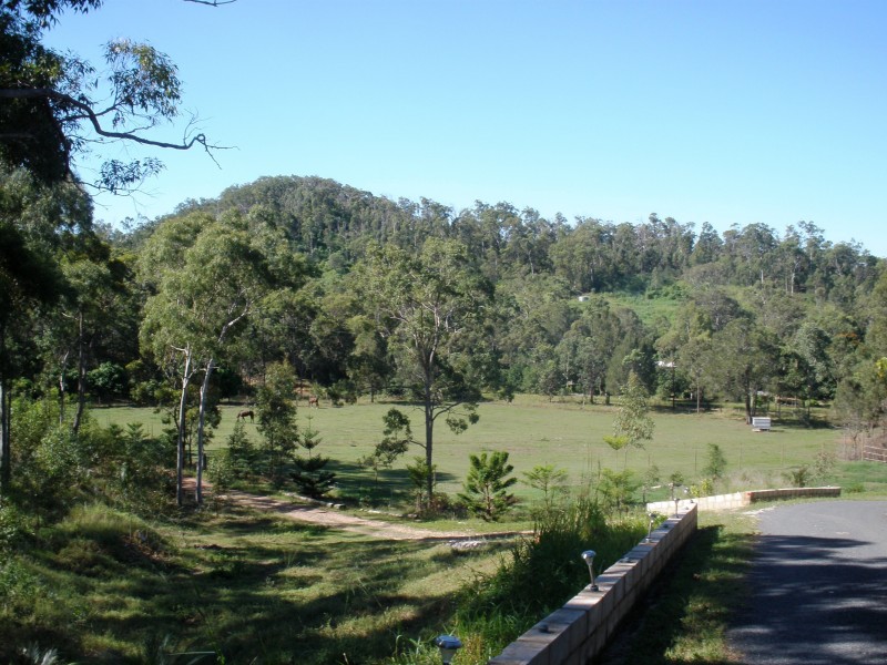 44 Clinton Road, Cawarral QLD 4702
