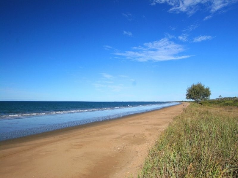 Moore Park Beach QLD 4670