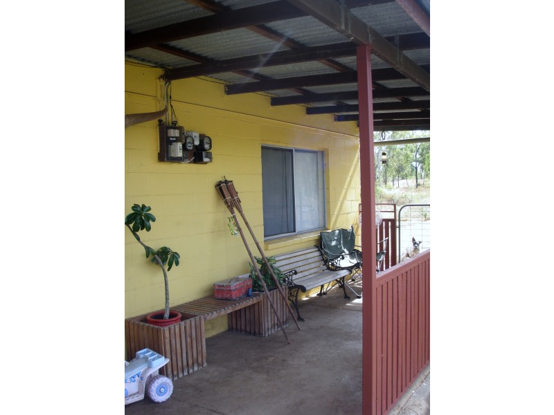72 Black Gin Rd, Alton Downs QLD 4702