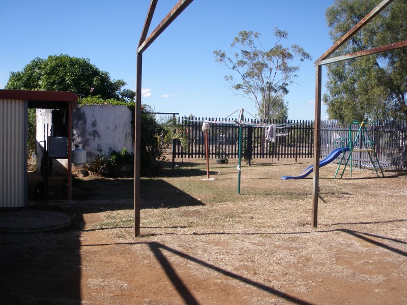 169 Somerset Rd, Gracemere QLD 4702