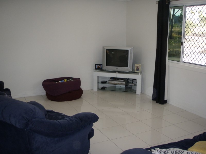 33 Butler St, Bouldercombe QLD 4702