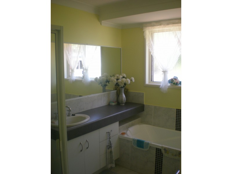 13 Rachael, Rockyview QLD 4701