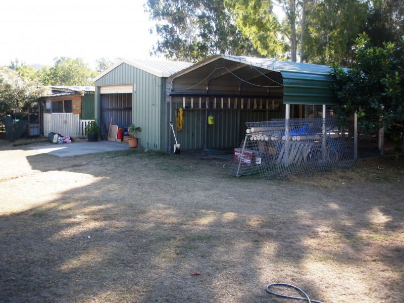 10 SHOWGROUNDS RD, Mount Morgan QLD 4714