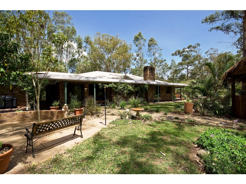 Eatons Hill QLD 4037