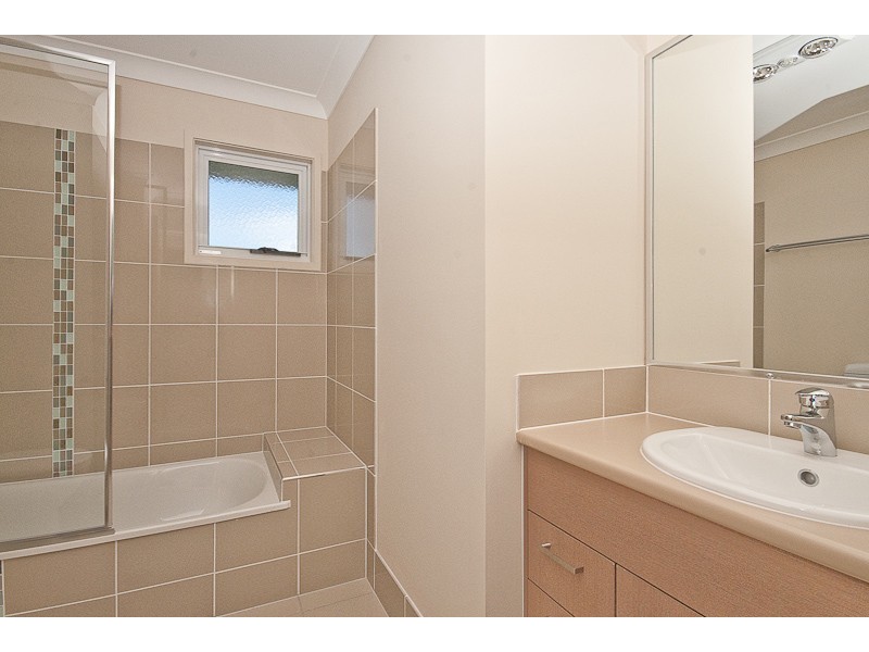 24 Latham St, Chermside QLD 4032