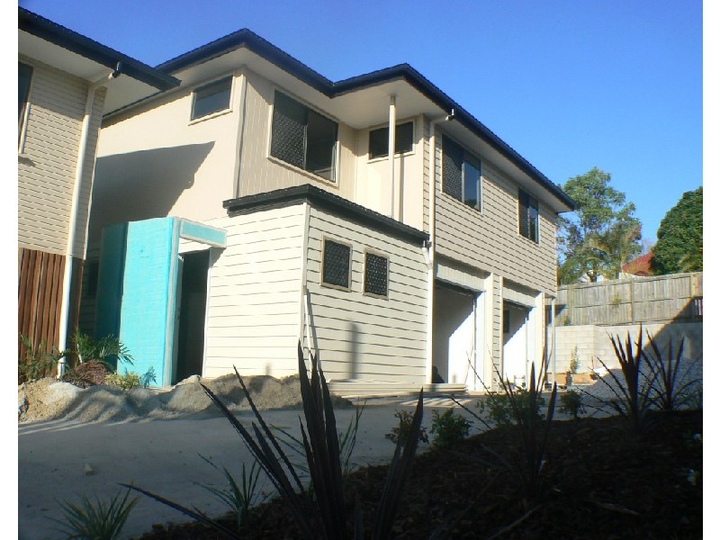 1-4/15 Curwen Terrace, Chermside QLD 4032