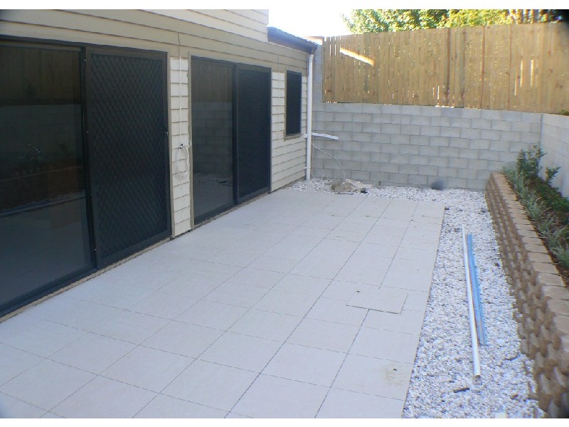 1-4/15 Curwen Terrace, Chermside QLD 4032