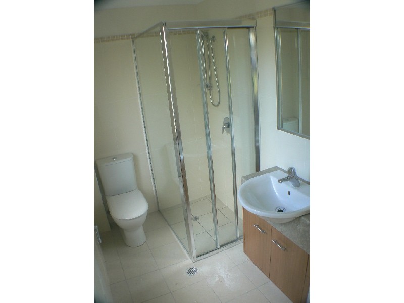 1-4/15 Curwen Terrace, Chermside QLD 4032