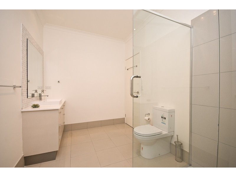 61 Flower  St, Northgate QLD 4013