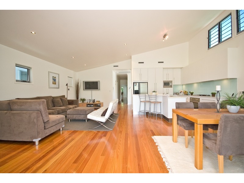 61 Flower  St, Northgate QLD 4013