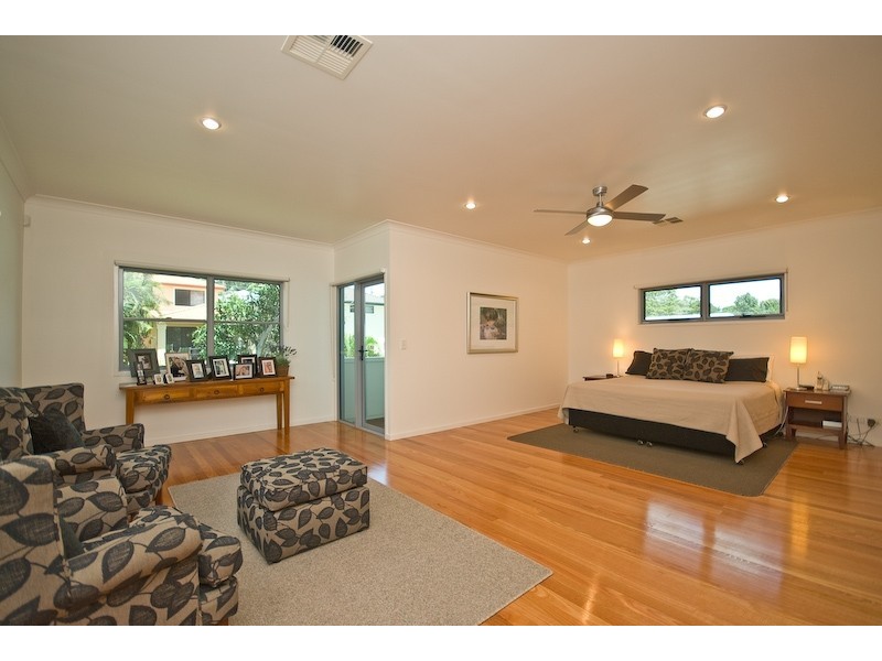 61 Flower  St, Northgate QLD 4013