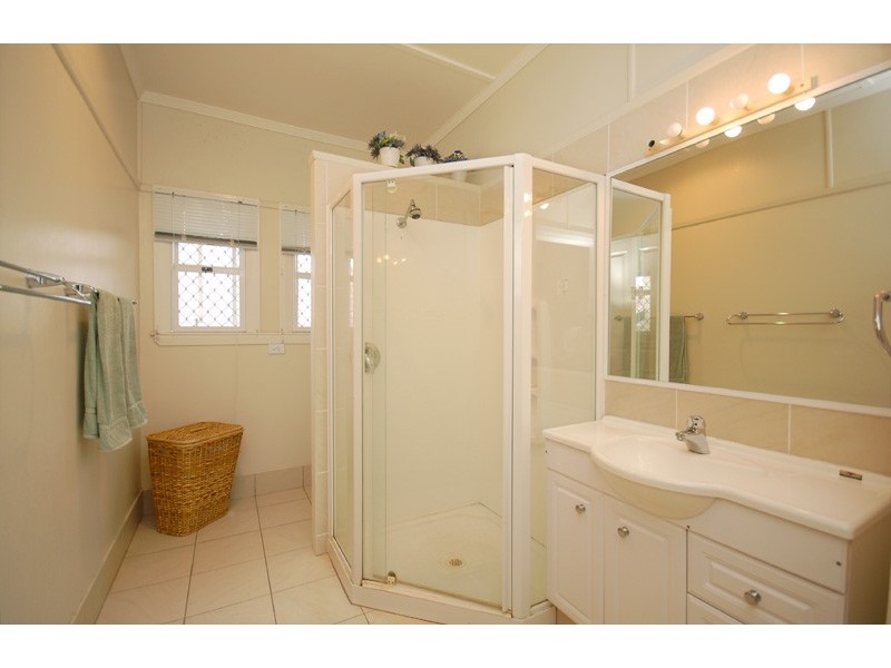 24 Charlotte Street, Chermside QLD 4032