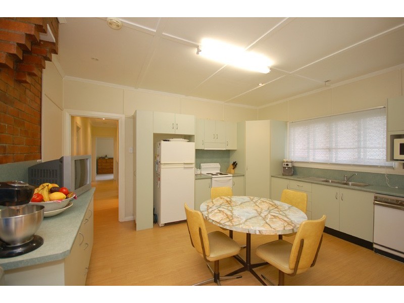 24 Charlotte Street, Chermside QLD 4032