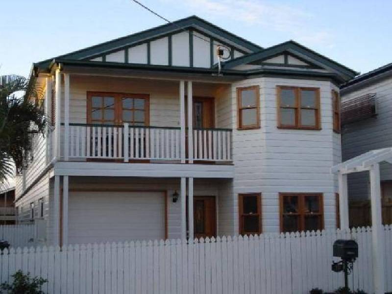 10 Eleventh Avenue, Kedron QLD 4031