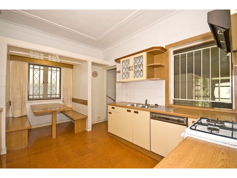 22 Parker Street, Newmarket QLD 4051